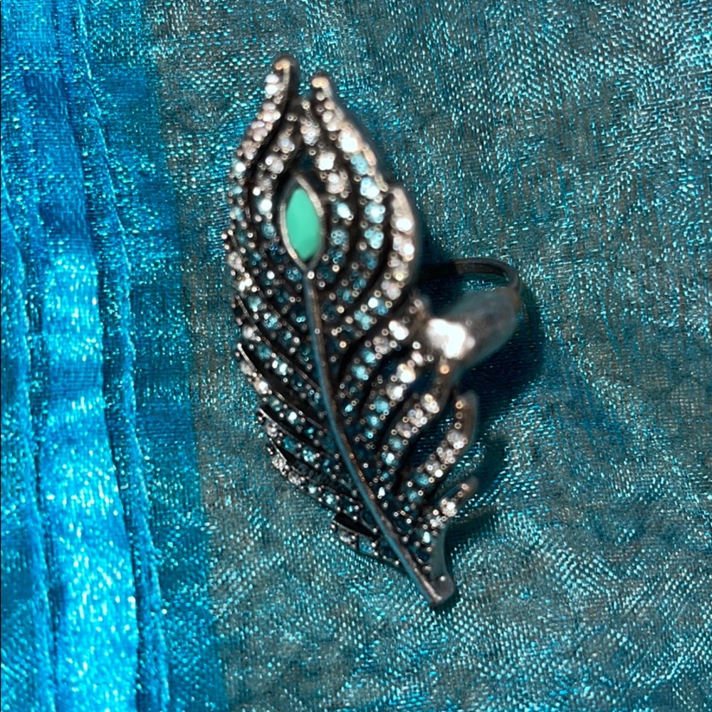 Fun Feather ring